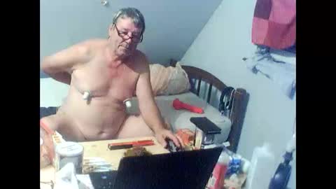 Snapshot of herry140 chatting on 10.11.25 herry140 online show from 10.11.25