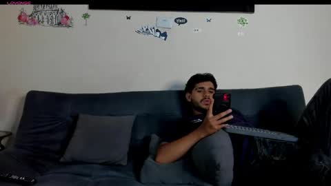 Snapshot of heteros_curious_ chatting on 04.30.26 yeis online show from 04.30.26