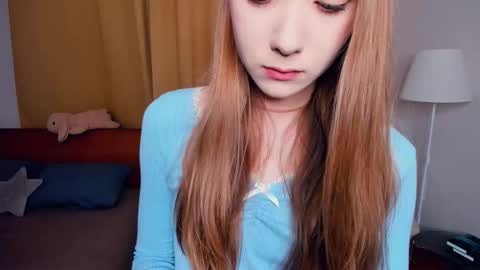 Snapshot of hettiereimel chatting on 12.03.25 Linda online show from 12.03.25