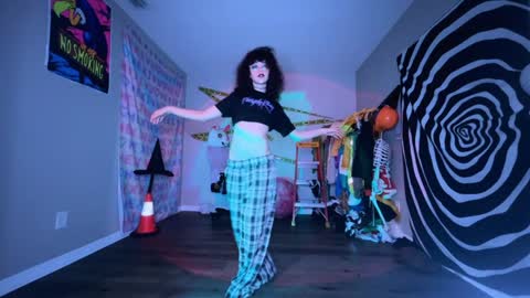 salem online show from 11.14.25