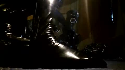 Snapshot of hexlustrious chatting on 11.23.25 hexlustrious online show from 11.23.25
