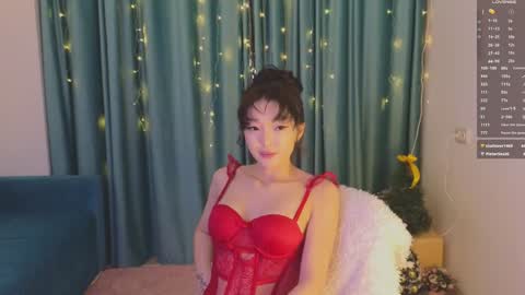 Snapshot of hey_herbal chatting on 12.30.24 Audrey online show from 12.30.24
