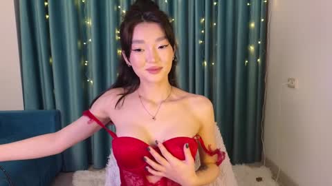 Snapshot of hey_herbal chatting on 01.21.25 Audrey online show from 01.21.25