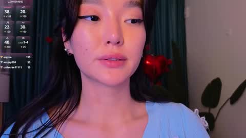 Snapshot of hey_herbal chatting on 02.17.25 Audrey online show from 02.17.25