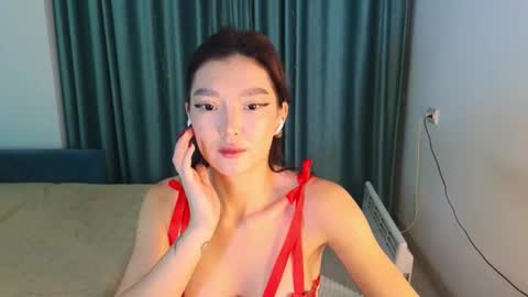 Snapshot of hey_herbal chatting on 09.21.25 Audrey online show from 09.21.25