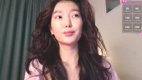 Snapshot of hey_herbal chatting on 02.13.26 Audrey online show from 02.13.26