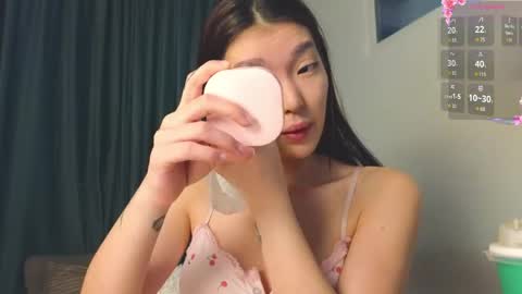 Snapshot of hey_herbal chatting on 03.17.26 Audrey online show from 03.17.26