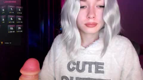 Snapshot of hey_nora_ chatting on 12.26.24 Nora online show from 12.26.24