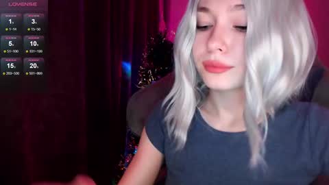 Snapshot of hey_nora_ chatting on 12.29.24 Nora online show from 12.29.24