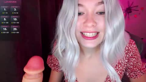 Snapshot of hey_nora_ chatting on 12.17.25 Nora online show from 12.17.25