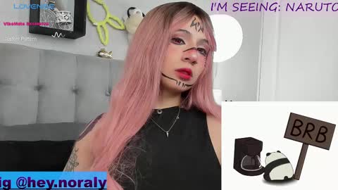 Snapshot of hey_noraly chatting on 03.11.25 Noraly online show from 03.11.25