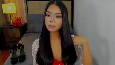 Snapshot of heyitsafira chatting on 07.16.26 SAFIRA 3 online show from 07.16.26