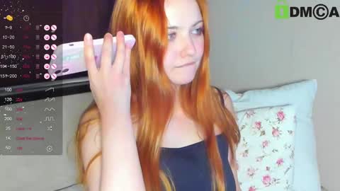 Snapshot of heynessyy chatting on 12.02.24 Heyne online show from 12.02.24