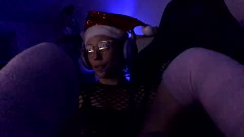 FlexieFae online show from 12.23.24