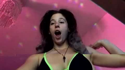 FlexieFae online show from 10.05.25