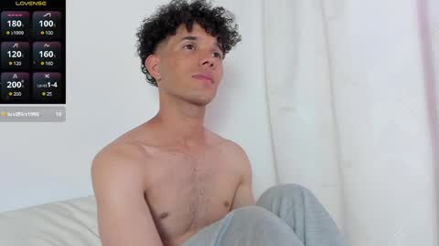 Snapshot of hghilltop chatting on 12.23.24 Harry Gaylord Hilltop INDEPENDENT MODEL online show from 12.23.24