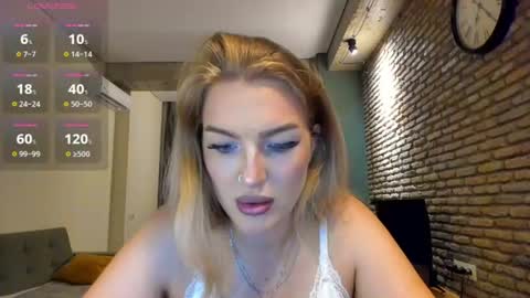 Snapshot of hi_lina chatting on 07.14.26 Hi lina online show from 07.14.26