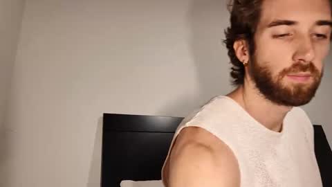 Snapshot of hiddengaze chatting on 03.08.26 HiddenGaze online show from 03.08.26