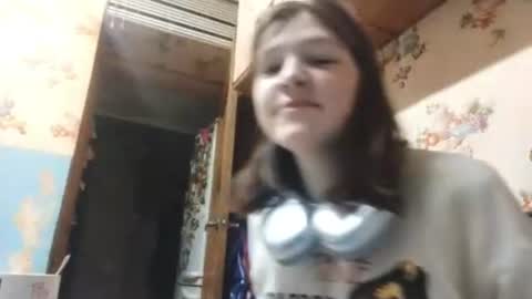 Snapshot of hiengandy chatting on 07.17.26 Allison online show from 07.17.26