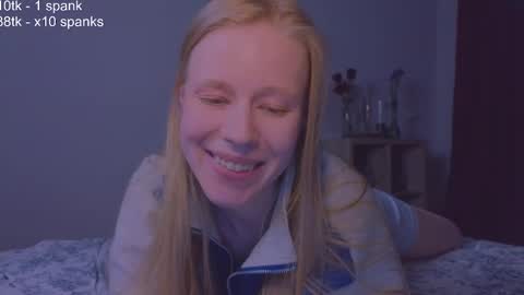 Snapshot of hihi_im_chloe chatting on 03.03.25 Chloe online show from 03.03.25