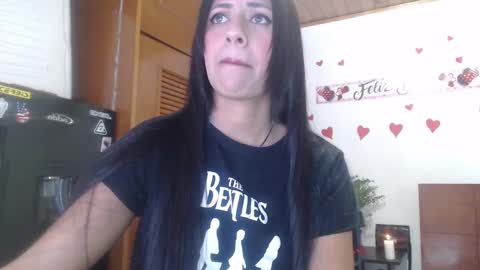 Snapshot of hilari18 chatting on 02.13.25 hilaril18 online show from 02.13.25