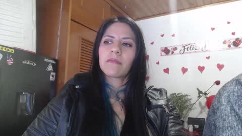 Snapshot of hilari18 chatting on 02.15.25 hilaril18 online show from 02.15.25