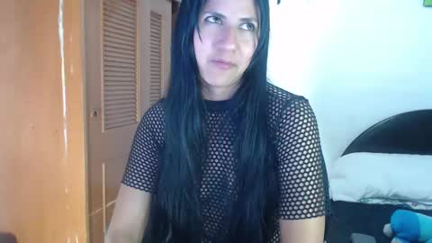 Snapshot of hilari18 chatting on 10.20.25 hilaril18 online show from 10.20.25