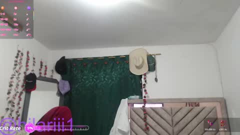 Snapshot of hilari18 chatting on 05.10.26 hilaril18 online show from 05.10.26