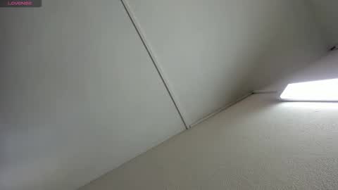 Hilary Thomsom online show from 03.17.26