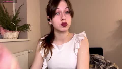 Snapshot of hildredmabray chatting on 02.01.26 Hi Im Elizabeth online show from 02.01.26