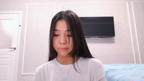 Snapshot of hillarymelson chatting on 02.08.26 Miko online show from 02.08.26