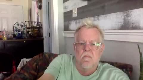 TwoDaddies online show from 05.10.26