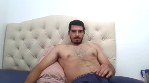 Snapshot of himoreno97 chatting on 11.13.25 Hi moreno online show from 11.13.25