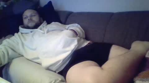 Snapshot of himree chatting on 10.21.25 Himre online show from 10.21.25