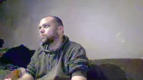 Snapshot of himree chatting on 10.22.25 Himre online show from 10.22.25