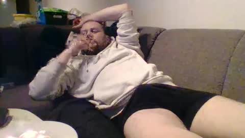 Snapshot of himree chatting on 11.20.25 Himre online show from 11.20.25