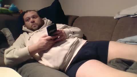 Snapshot of himree chatting on 11.27.25 Himre online show from 11.27.25