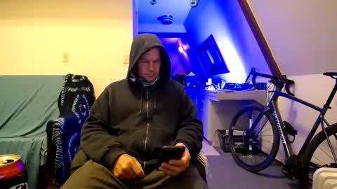 Hippie Jijm online show from 03.04.26