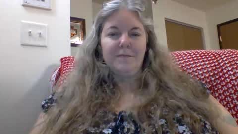 Snapshot of hippysnewhere chatting on 06.09.26 hippysnewhere online show from 06.09.26