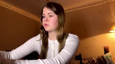 I am Amy ntmu Lets hit 10 Thumbs Up together online show from 03.07.26