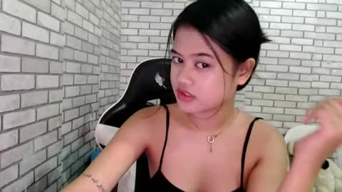 hoelyfloryn online show from 03.29.26