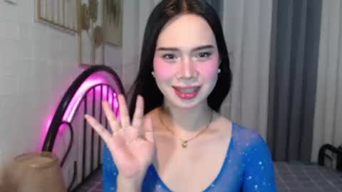 hoelymolly online show from 06.15.26