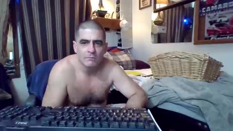 hoglegg99384194 online show from 12.25.24