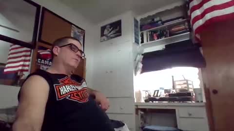 hoglegg99384194 online show from 01.05.25