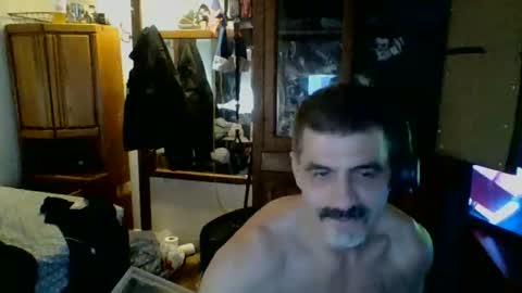 hoglegg99384194 online show from 11.23.25