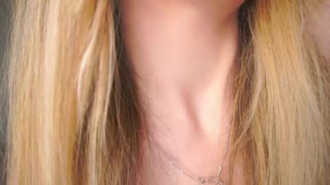 Moni Monica online show from 05.05.26