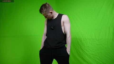 Snapshot of holiday_boys chatting on 03.29.26 Extaz Athrey Howard online show from 03.29.26