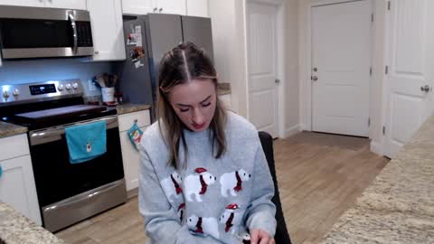 Holi Hurricane online show from 12.13.24