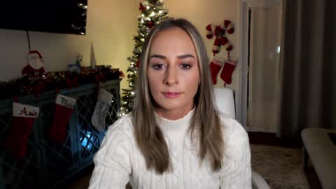 Holi Hurricane online show from 12.21.24