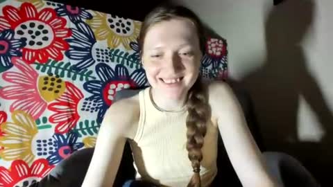 Snapshot of holistic_woman chatting on 07.11.26 holistic_woman online show from 07.11.26